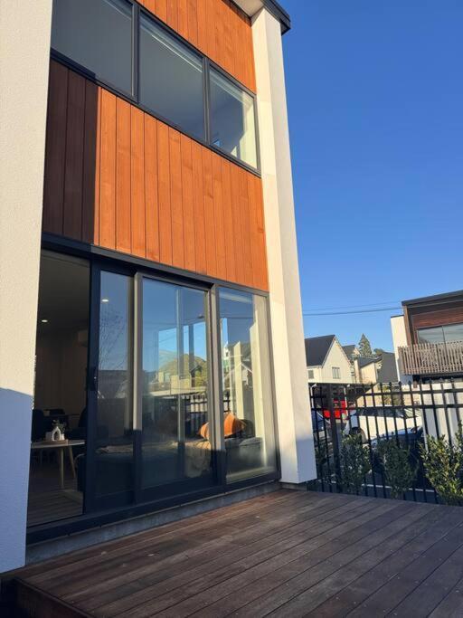 Cbd Luxury Parkside Living 2 Bedroom With Parking Christchurch Exterior photo